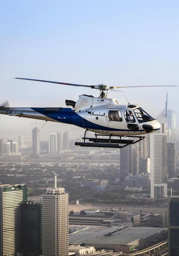 Helicopter Ride from Palm Jumeirah: Falcon Iconic Helicopter Ride from Palm Jumeirah: Falcon Iconic
